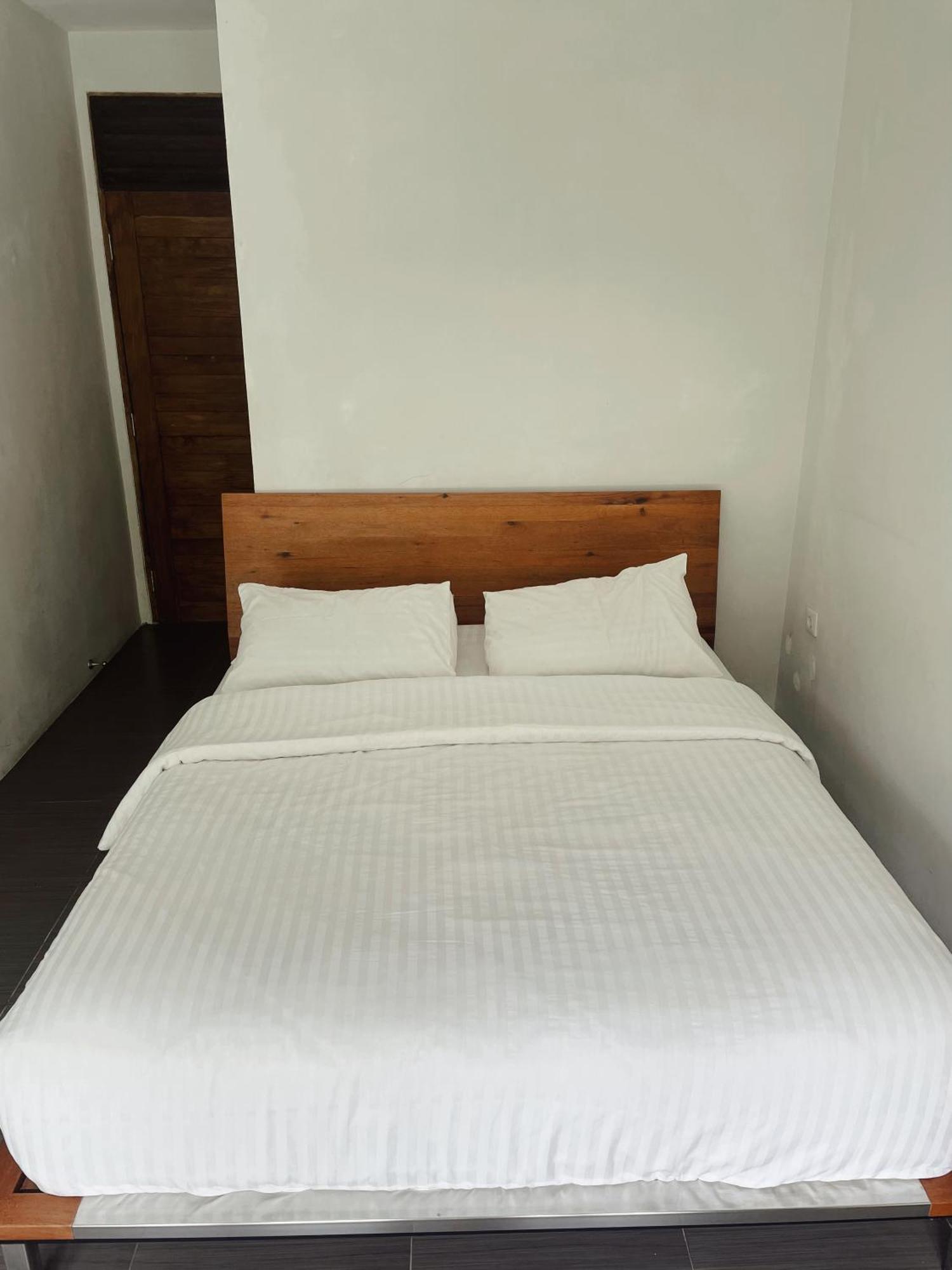 Habitat Hills Hotel Cisarua Buitenkant foto
